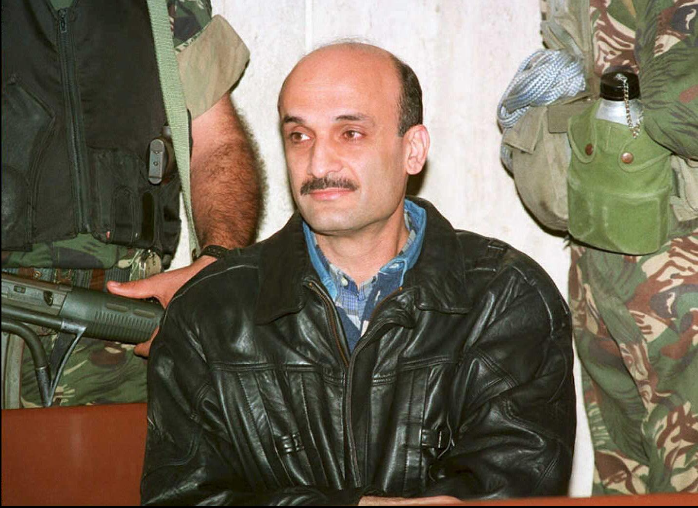سمير جعجع في قاعة محكمة عام 1995 خلال قضية اغتيال داني شمعون وعائلته